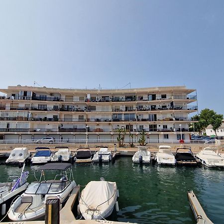 Waterfront 3 Bed Apartment, 90M From The Beach Platja de Larenal Bagian luar foto