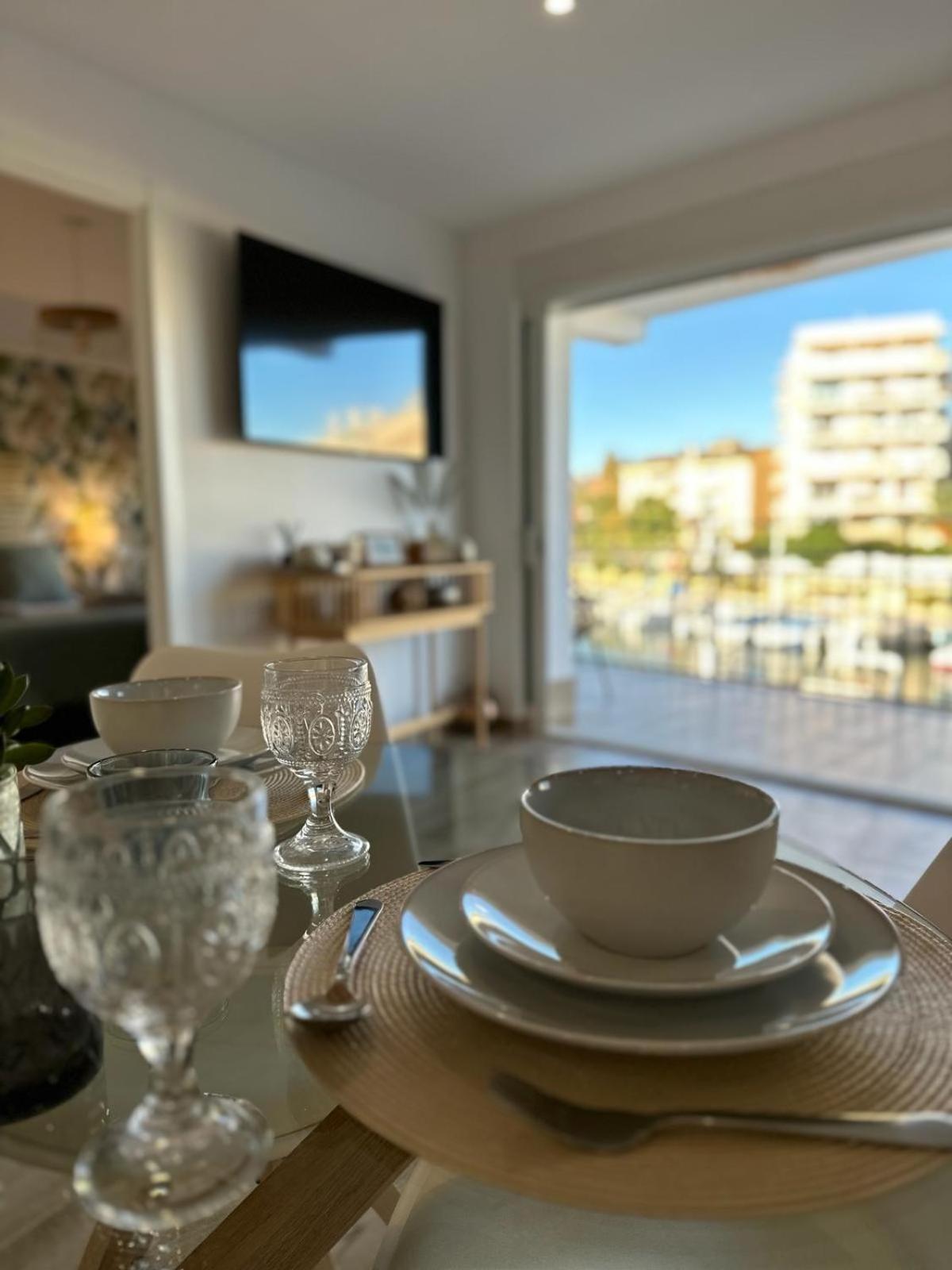 Waterfront 3 Bed Apartment, 90M From The Beach Platja de Larenal Bagian luar foto